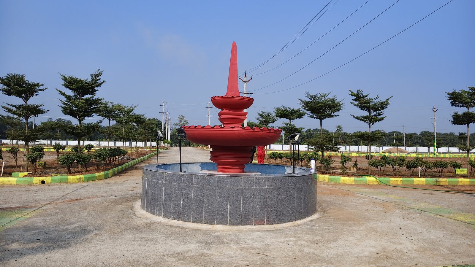 AKR Garden City II — central fountain feature
